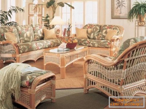 Дизајн дневне собе са плетеним намештајем