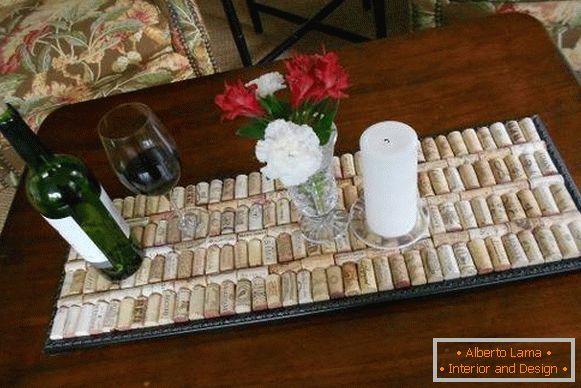 Једноставан столњак винских тепиха