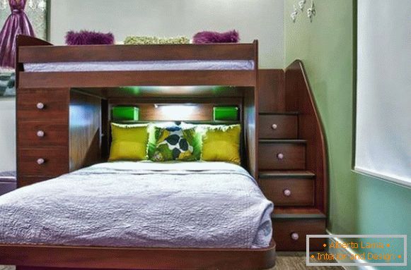 Двокреветни кревет с уграђеним ормарићима