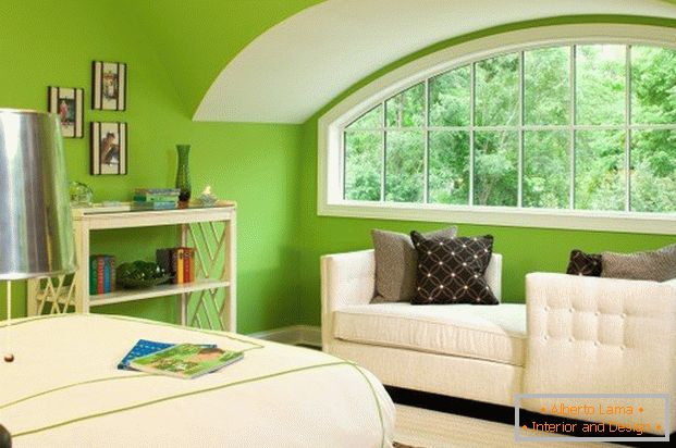 Унутрашњост собе у светло зеленој боји