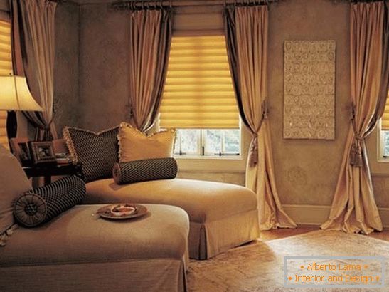 Спаваћа соба у бронзаној палети