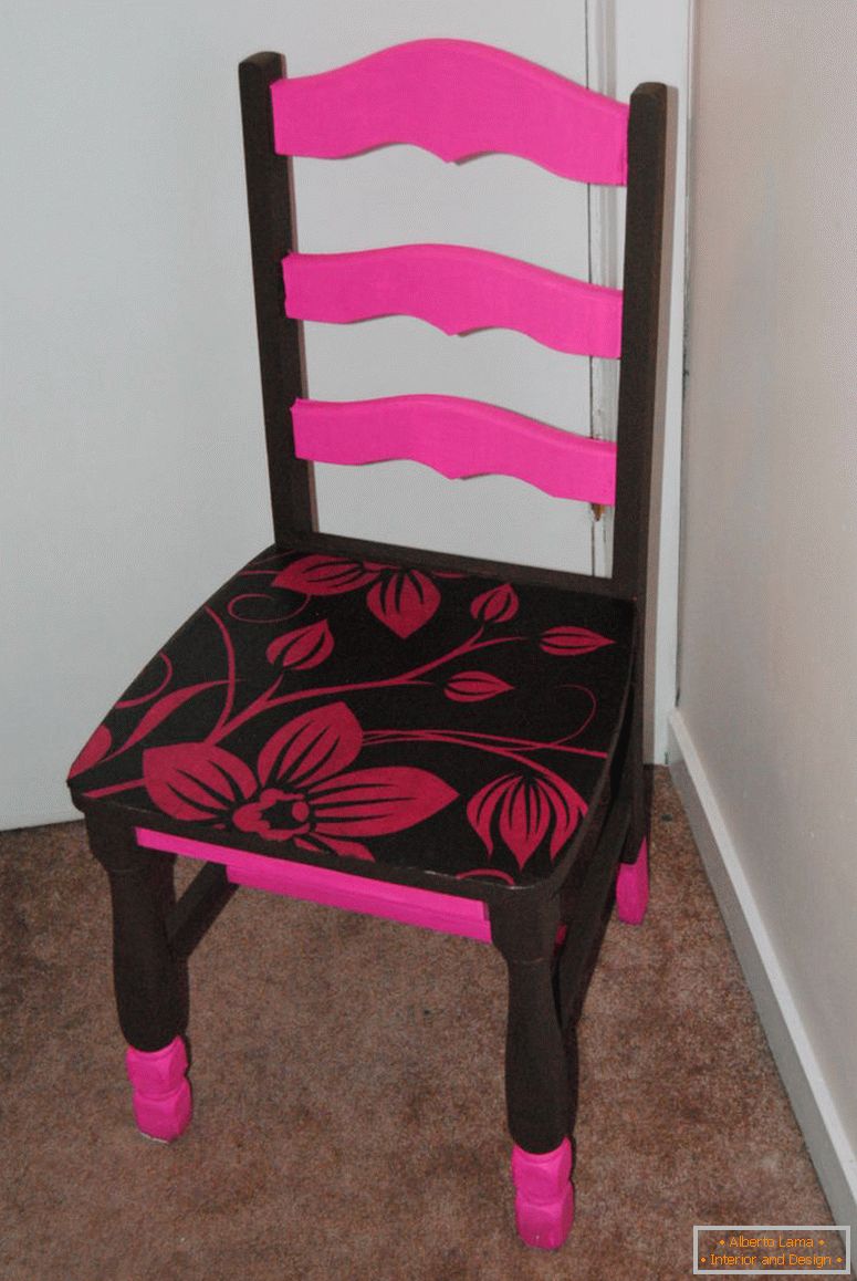 розе и браон боје-децоупаге-столице
