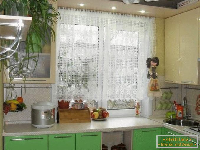 Дизајн једнокреветног стана у Хрушчову - фотографија мале кухиње