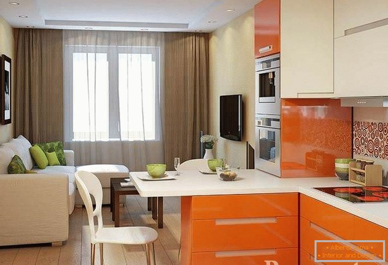 Наранџаста боја у унутрашњости кухиње