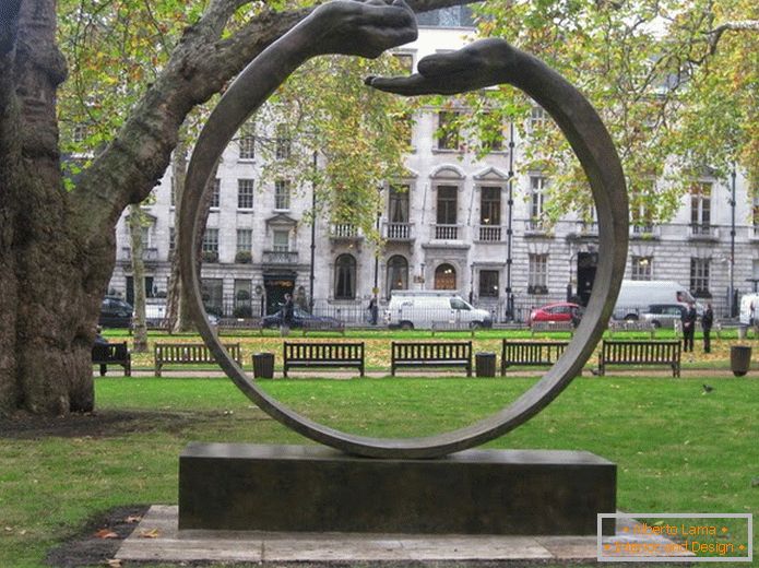 Скулптура у Лондонском парку