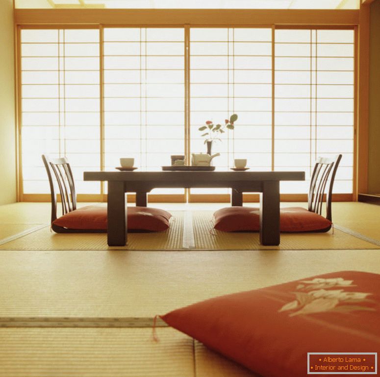 украшавање-дневне-са-јапанским-стилом-плус-а-столом-и-вазом-цвећа-онда-јастук-плус-тепих-1024к1017