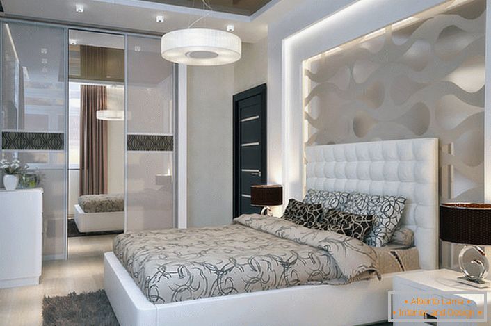 Елегантан Арт Ноувеау стил кориштен је за опремање спаваће собе за госте у малој сеоској кући у Аризони. Благи беж боје су одличан избор за овај стилски смер.