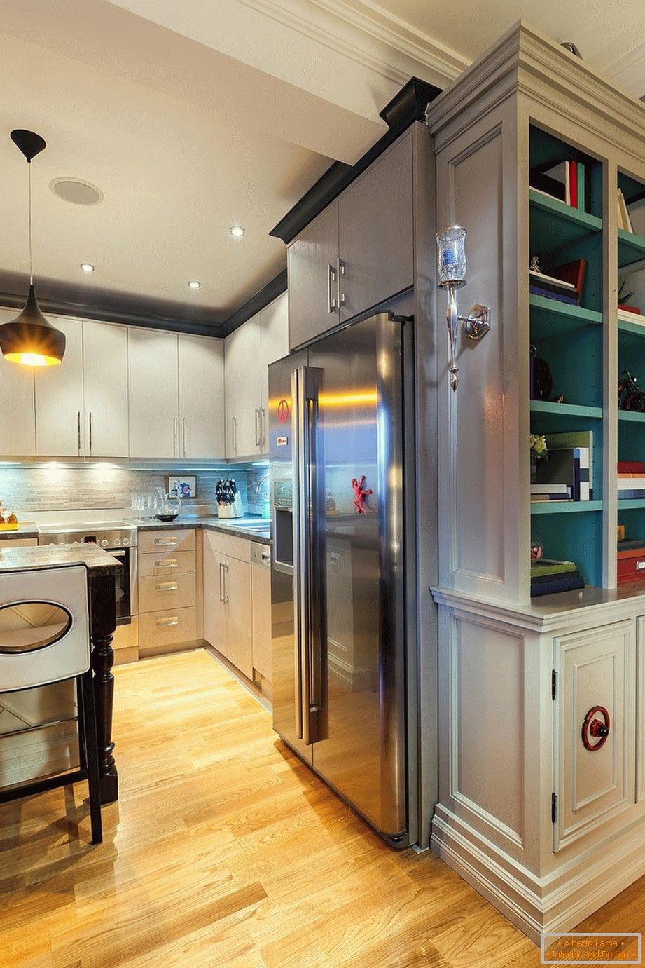 Уграђени фрижидер у кухињи