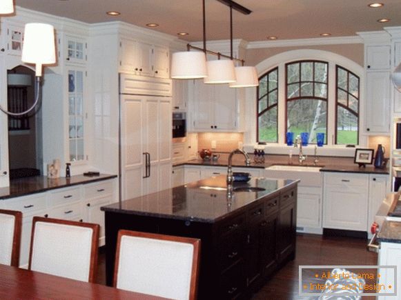 Дизајн прозора у кухињи - фотографије лепих прозора