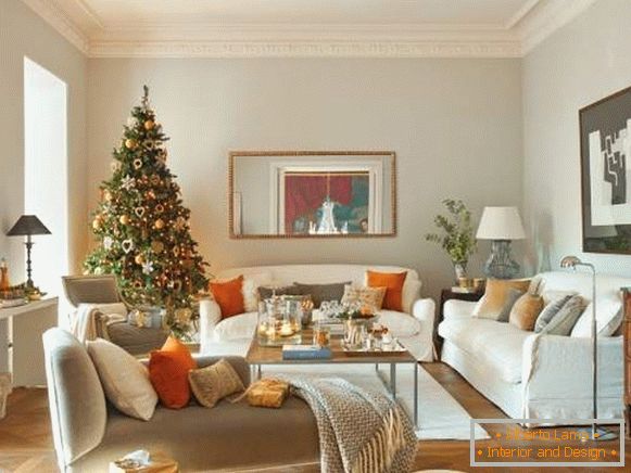 Новогодишњи апартмани - фотографије у наранџастој и зеленој боји