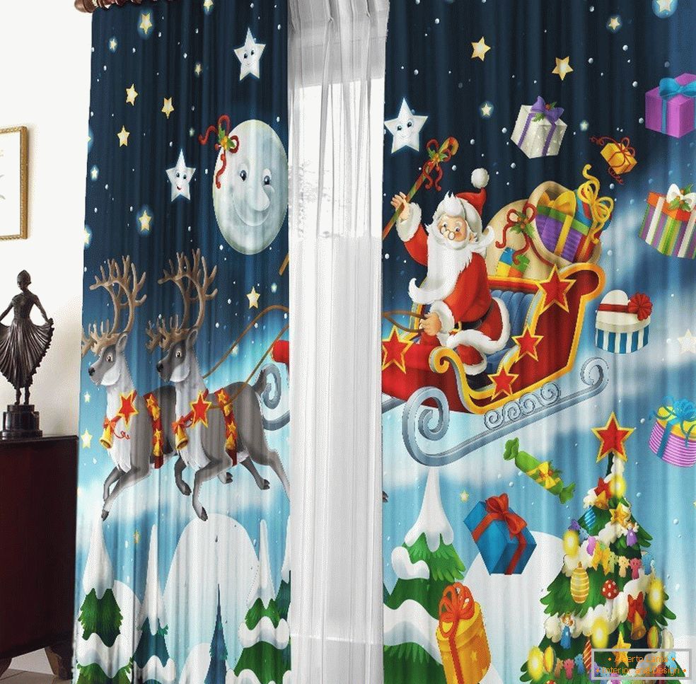 Санта-Клаус с оленями на шторах
