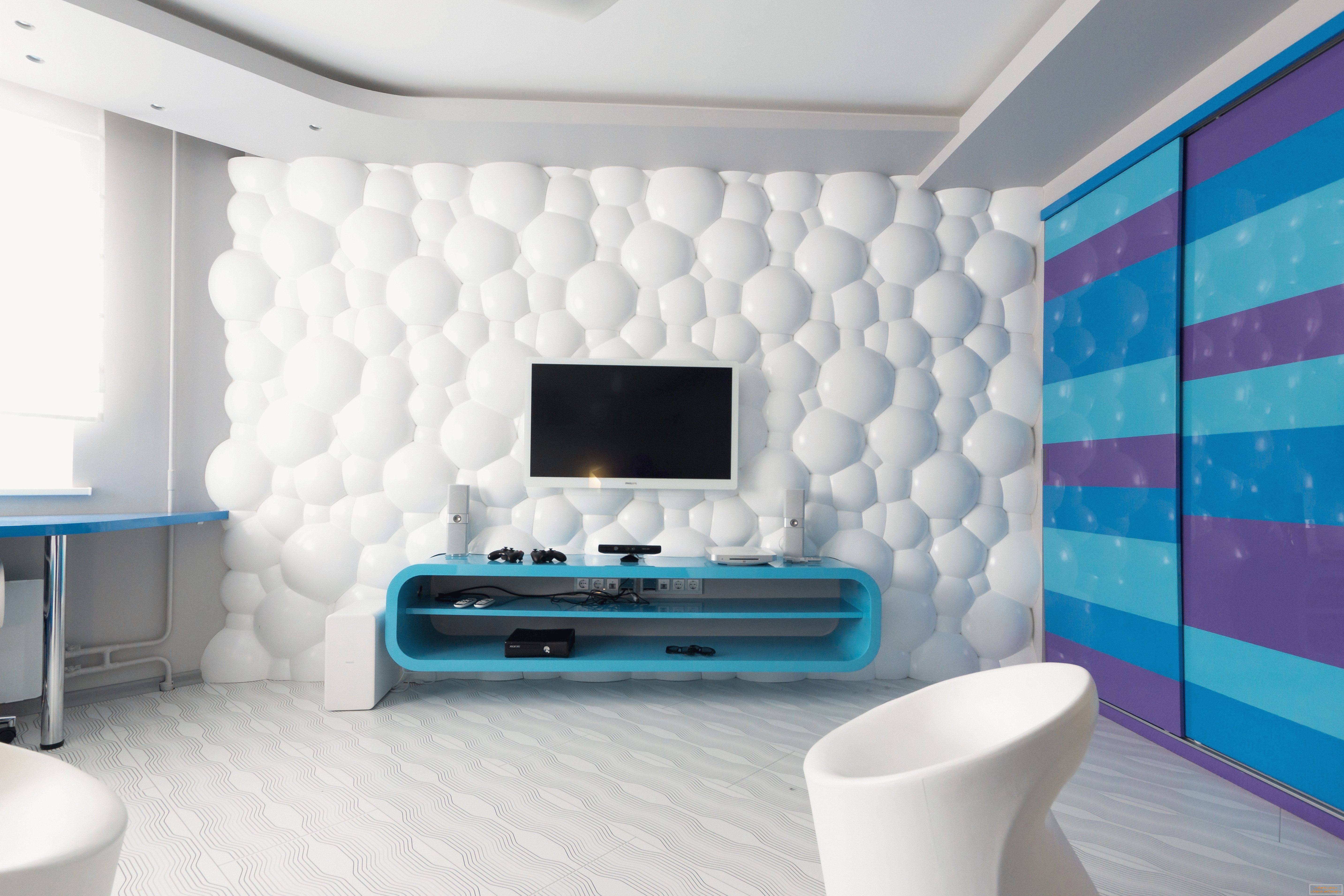 Дизајн собе у бијелој и плавој боји