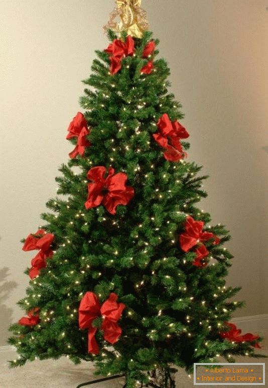 минималистичко-божићно дрво