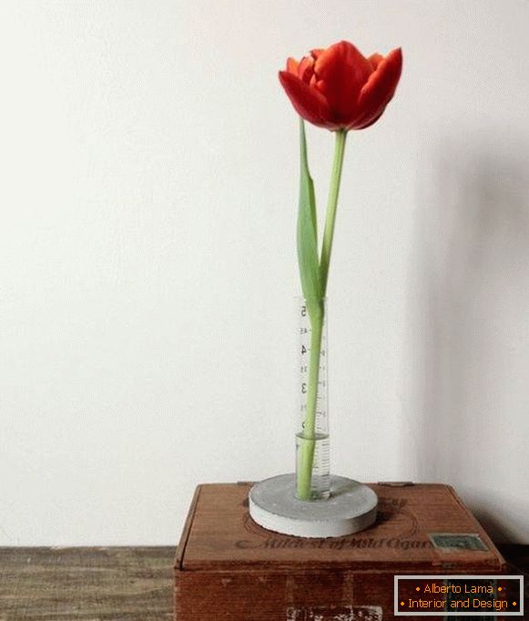 Урадите то сами: стилска цветна вазо