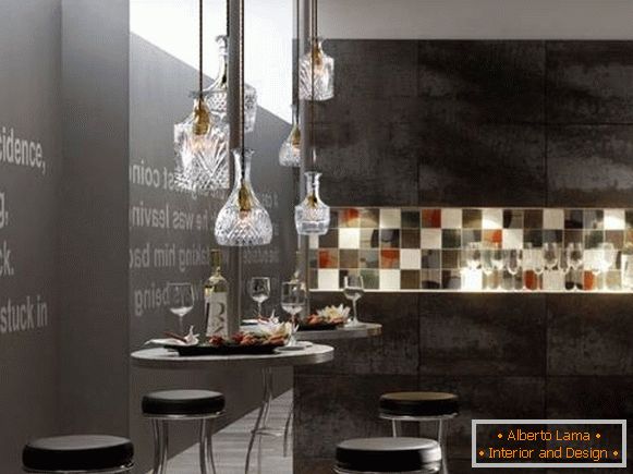 Дизајн кристалних сијалица у стилу поткровља - фотографије у кухињи