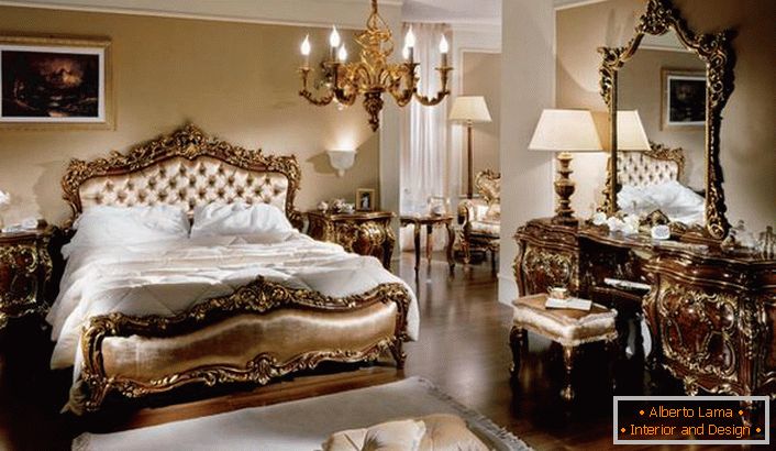 Луксузна породична соба у барокном стилу у сеоској кући. Јасна карактеристика сваког комада намештаја у соби је његова лакоћа и свечаност.