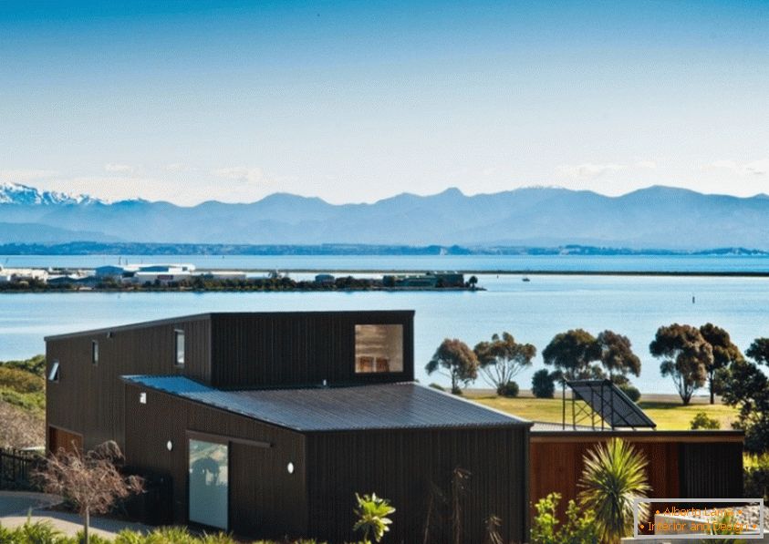 Кућа на обали Новог Зеланда