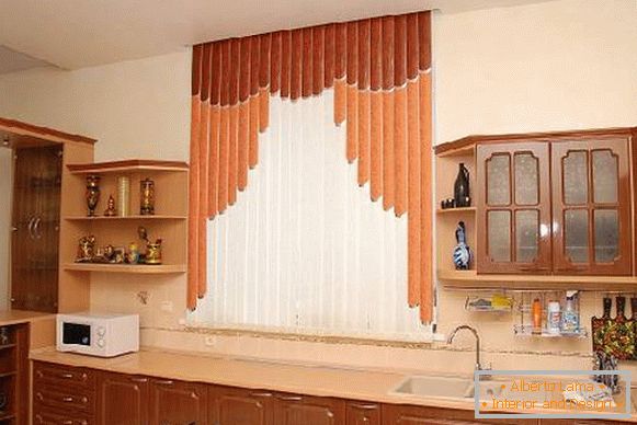 ролетне на прозору вертикалног тканина на кухињи, фото 16