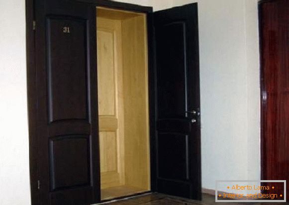 дрвена улазна врата за апартмане, фото 31
