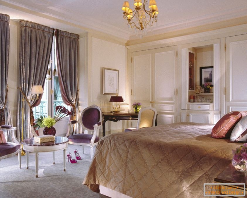 Викторијански стил у унутрашњости спаваће собе