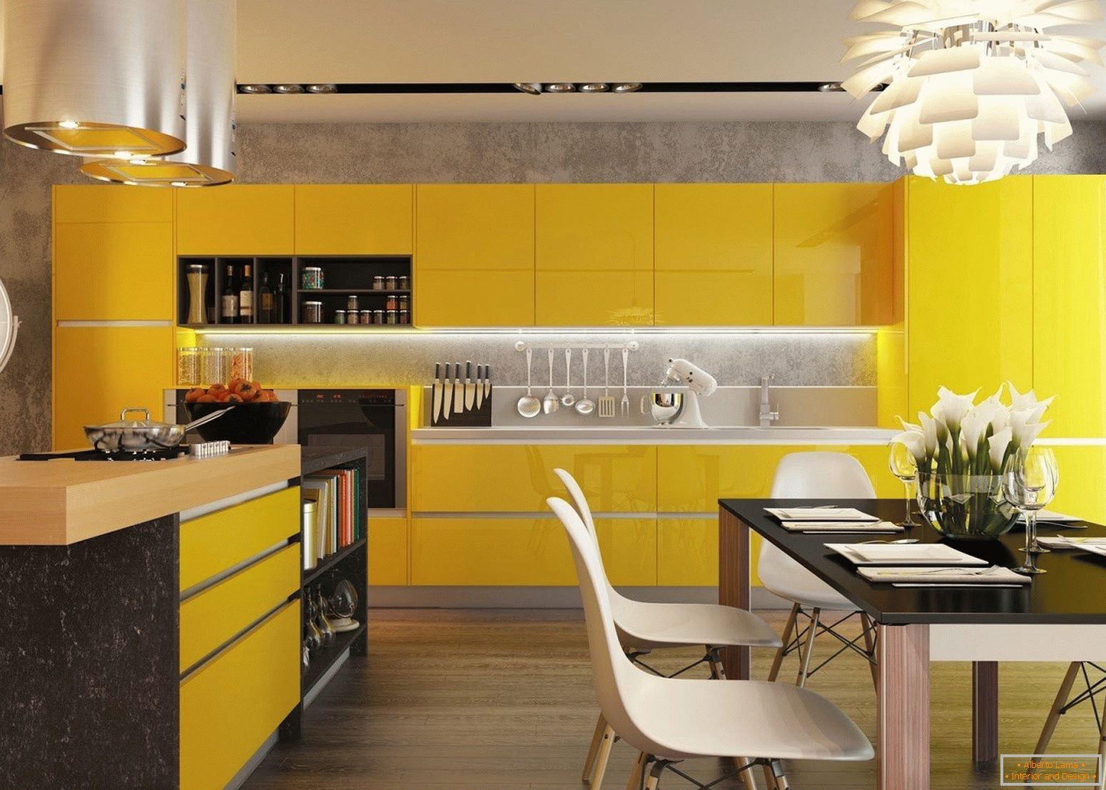 Кухиња с желтыми фасадами и черным столом