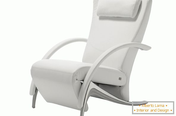 Мекана фотеља РБ 3100 у бијелој боји