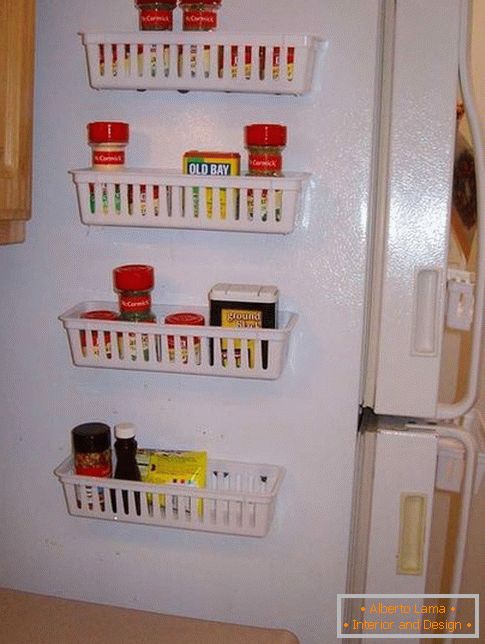 Магнетне корпе на фрижидеру