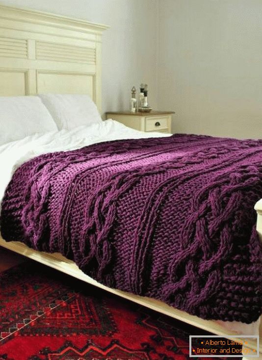 Плетени покривач за кревет