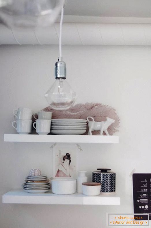 Креативна и једноставна лампа у кухињи