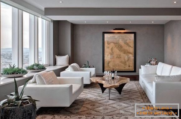 Дизајн дневне собе са бијелим намештајем - фотографија са сивим зидовима