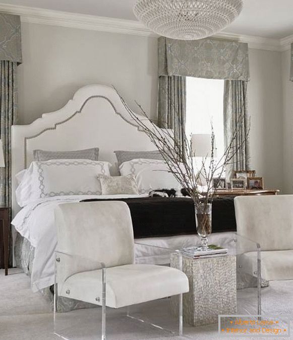 Бела сива спаваћа соба у зимском стилу