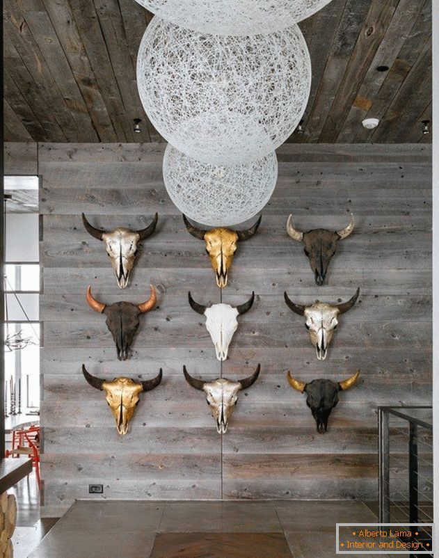 Зидна декорација са биковима