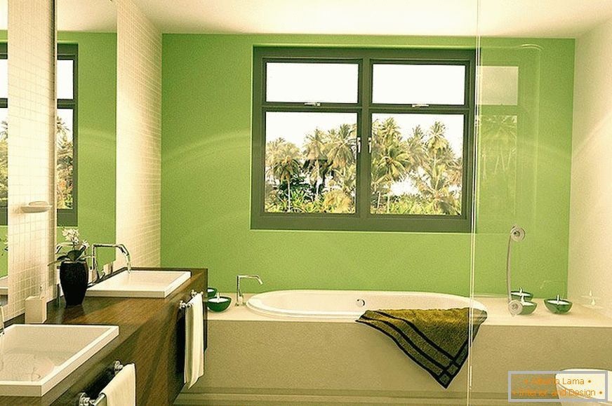 Купатило са прозором в зеленом дизайне