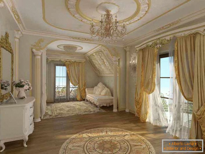 Барочна соба у сеоској кући у јужној Швајцарској украшена је полиуретанском штукатуром. 
