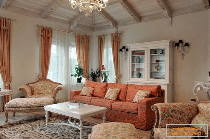 Лијепа Прованса стилска дневна соба за истинску даму.