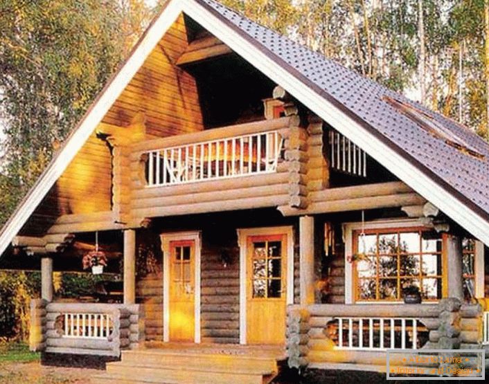 Сеоска кућа недалеко од Волгограда. Руска шума и необична екстерија зграде дају осећај бајки и магије.
