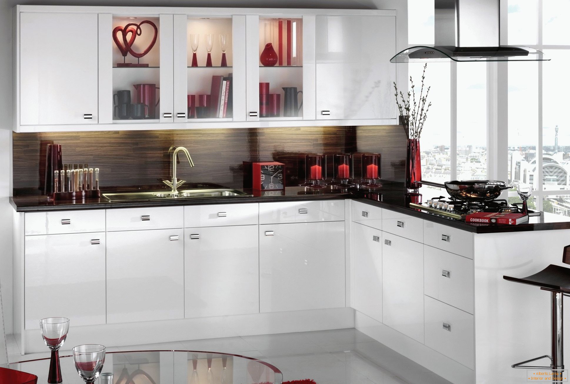 Црно и црвено у дизајну беле кухиње