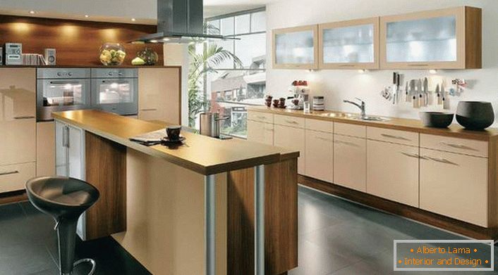 Модуларни кухињски намјештај вам омогућава хармонично уређење собе различитих величина.