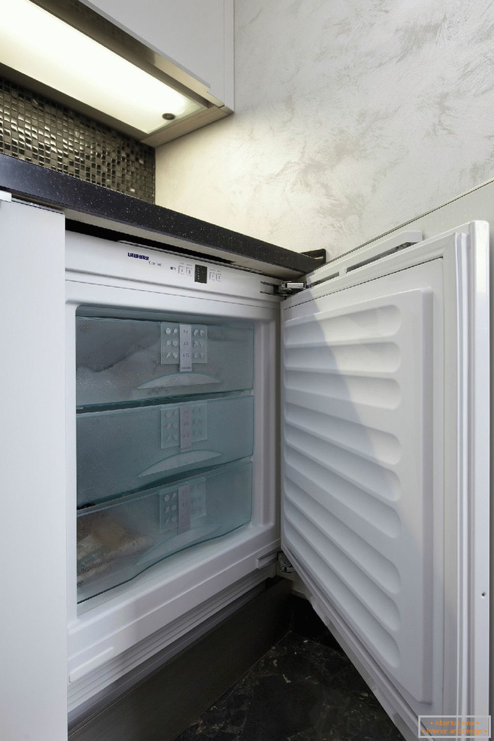 Модеран фрижидер