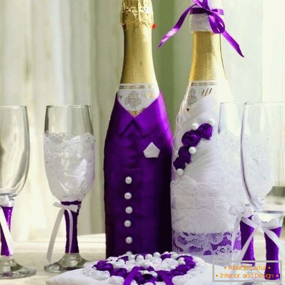 Декорација боца шампањца за венчање - млада и младожења