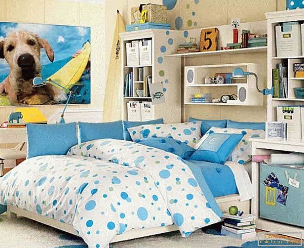 Соба тинејџерке у плавим бојама
