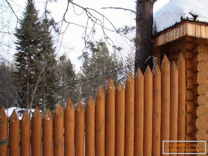 дрвене ограде за приватну кућу
