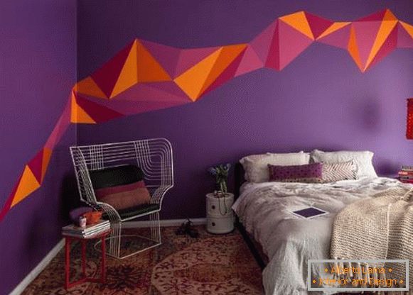 Идеје за сликање зидова у стану у љубичастој боји