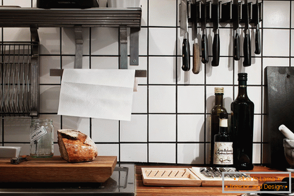 Држач ножа у кухињи