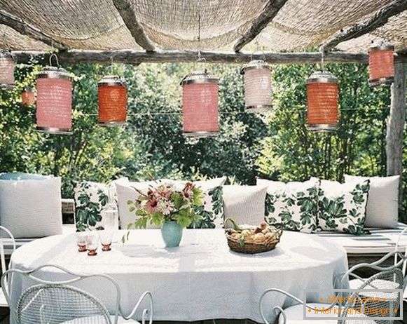 Украсне декорације у летњој кухињи с верандом, фото 4
