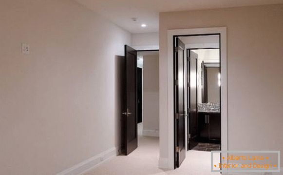 Како комбиновати врата и подове у унутрашњости - фото