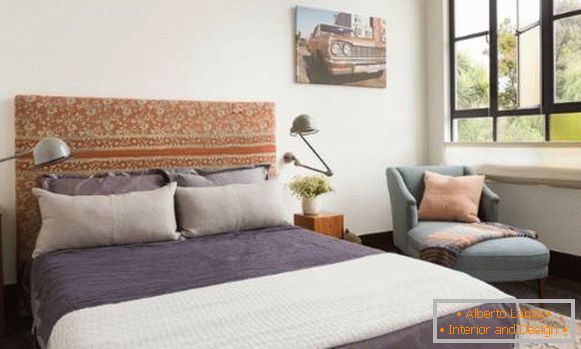Ручно креиран кревет са меканом главом - фотографија у унутрашњости