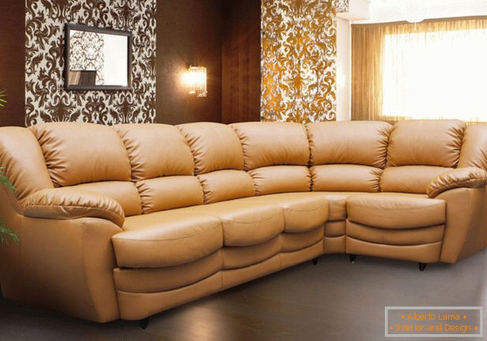 Елегантна композитна модуларна софа за елегантну дневну собу. Боја удобног угла је боја тапацирунга луксузних Цадиллаца врхунске класе.