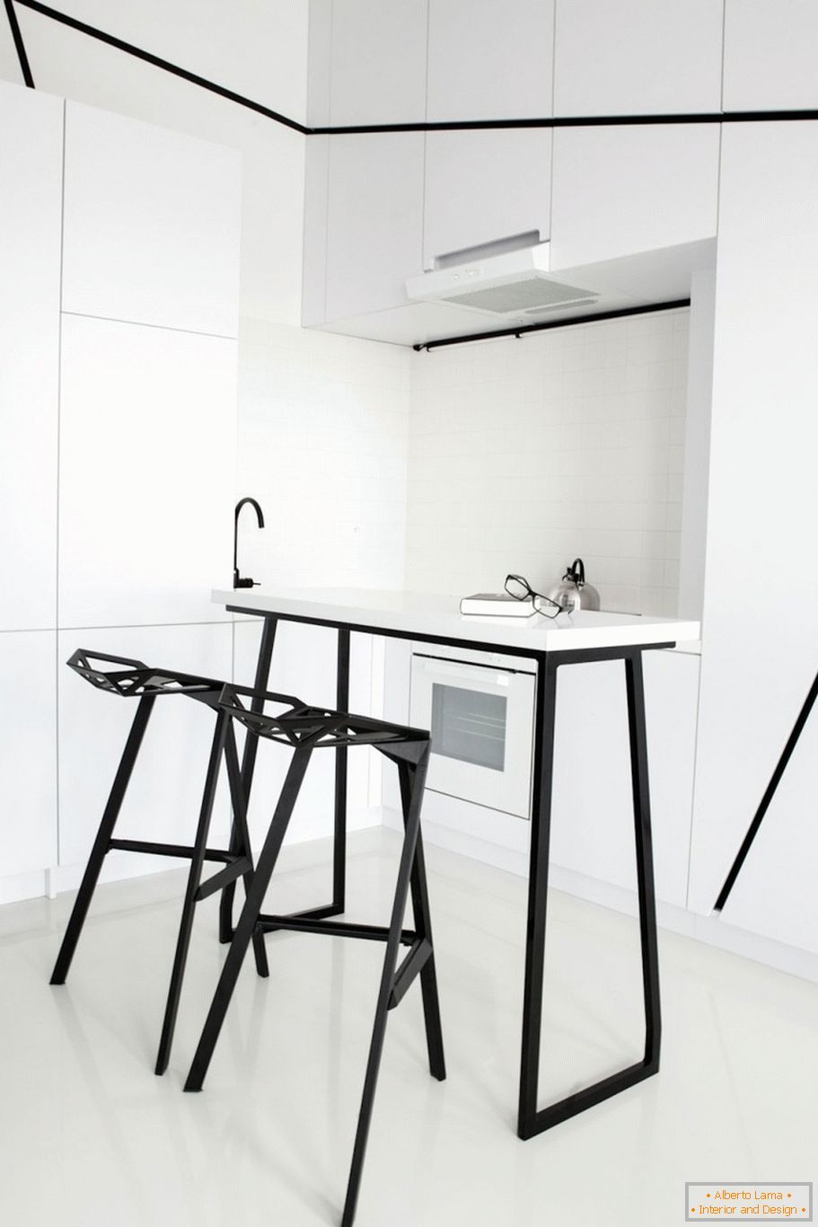 Дизајн кухињске површине у ентеријеру студио апартмана Петер'с Флат