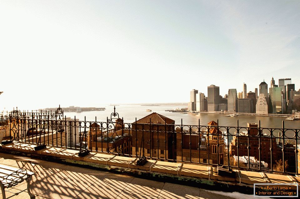 Тераса апартмани с погледом на Бруклин